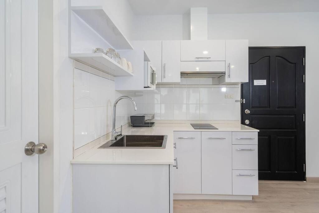 Brand New 1-bedroom Apartamento